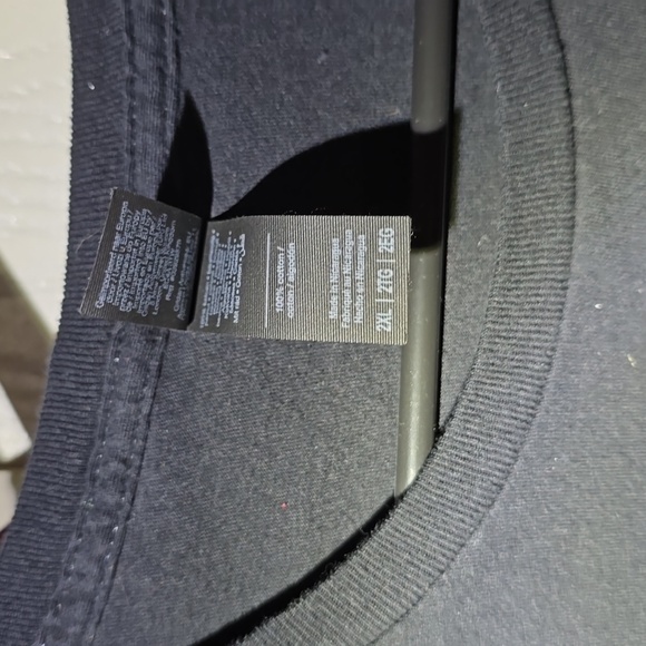 (6) Men's 2X graphic tshirts - Picture 3 of 11